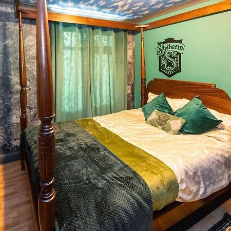 Hogwarts Hideaway Themed Property Γουάτφορντ Εξωτερικό φωτογραφία