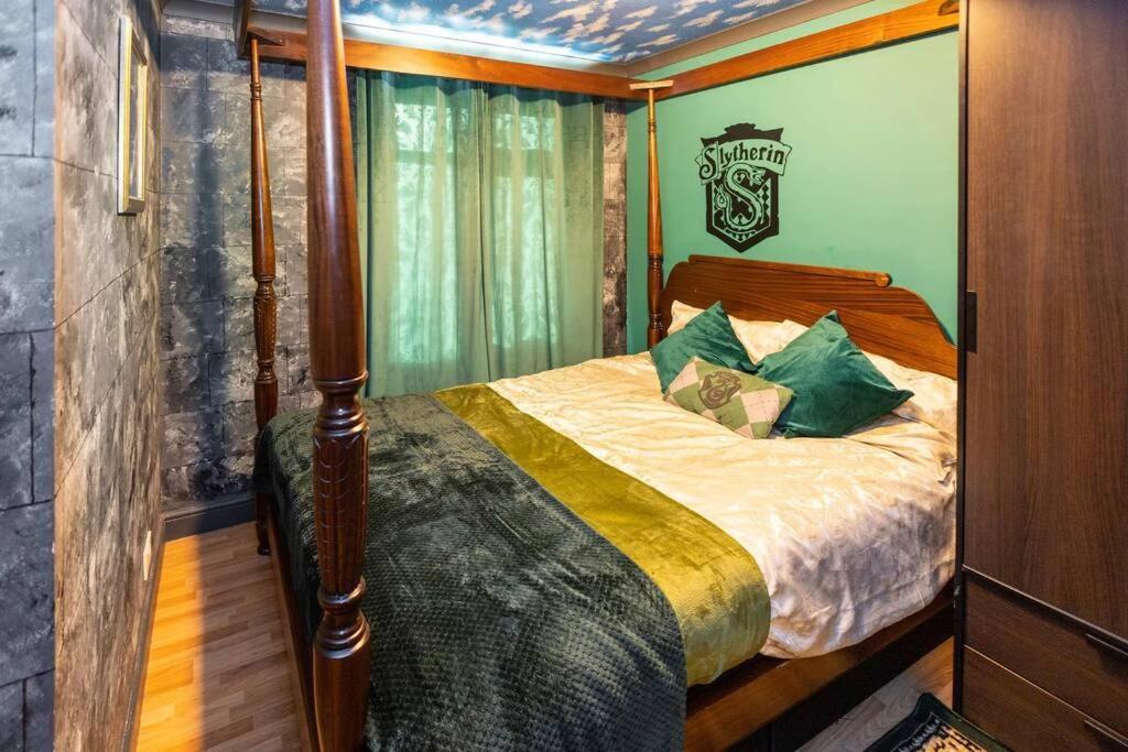 Hogwarts Hideaway Themed Property Γουάτφορντ Εξωτερικό φωτογραφία