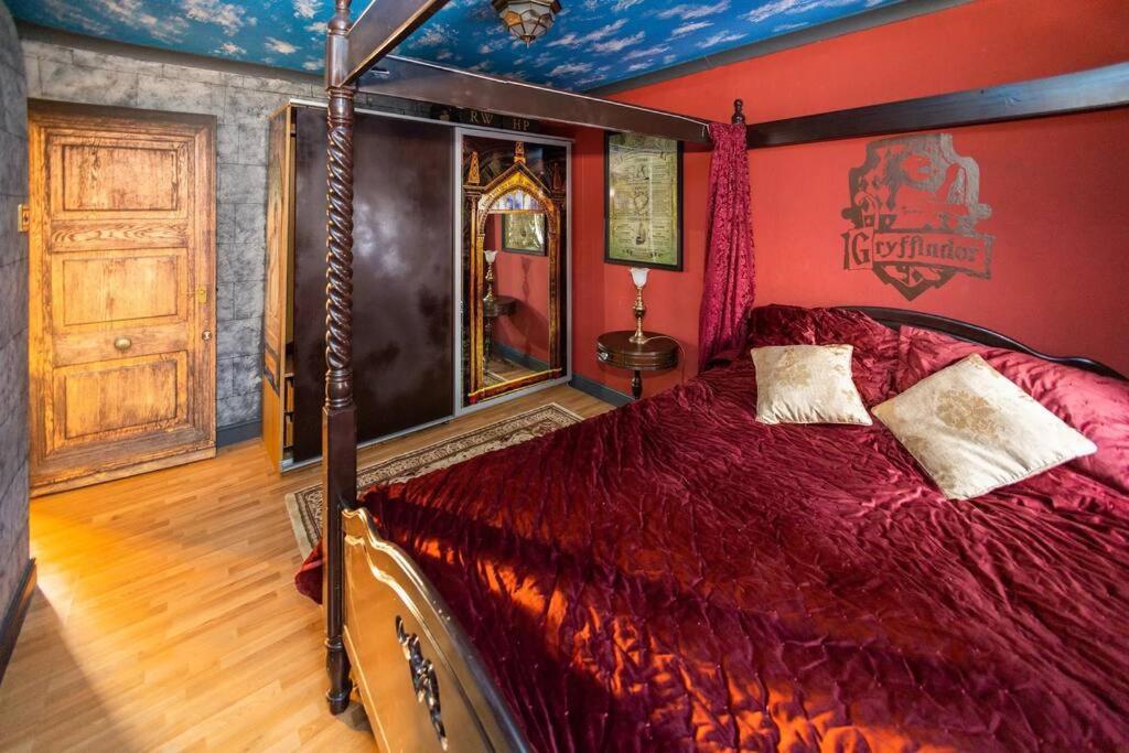 Hogwarts Hideaway Themed Property Γουάτφορντ Εξωτερικό φωτογραφία