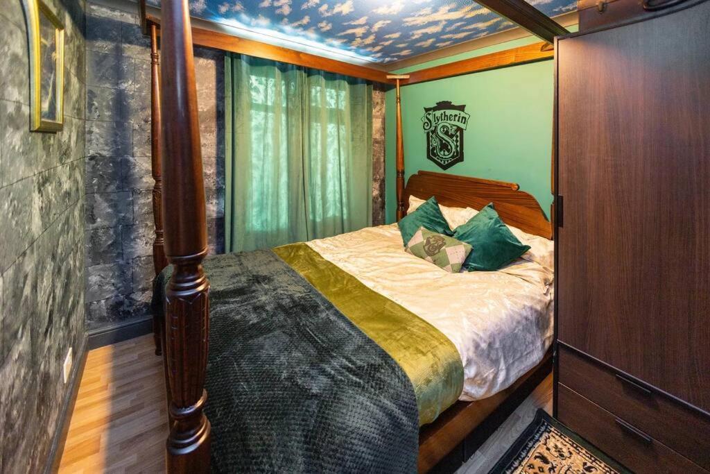 Hogwarts Hideaway Themed Property Γουάτφορντ Εξωτερικό φωτογραφία