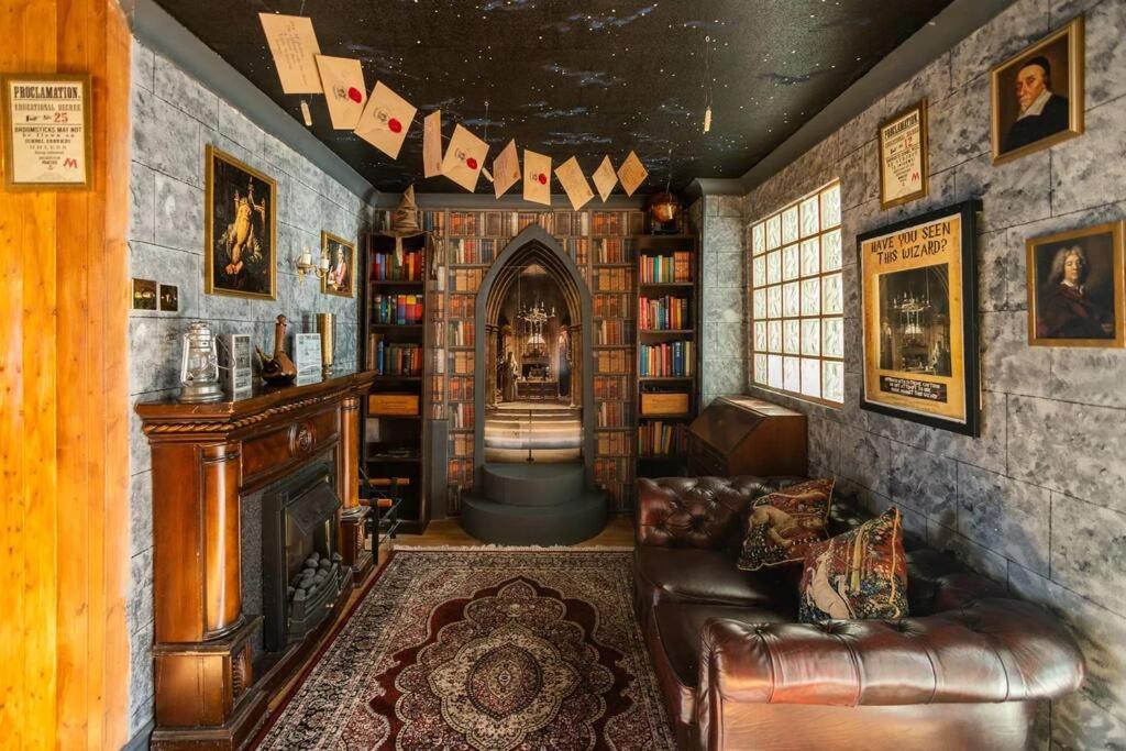Hogwarts Hideaway Themed Property Γουάτφορντ Εξωτερικό φωτογραφία
