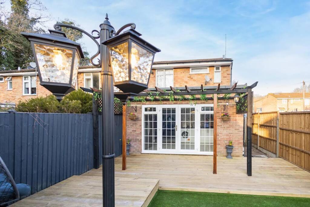 Hogwarts Hideaway Themed Property Γουάτφορντ Εξωτερικό φωτογραφία