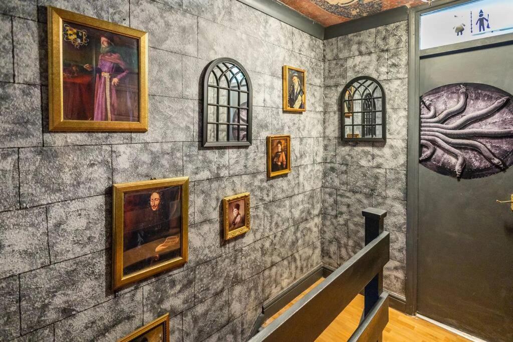 Hogwarts Hideaway Themed Property Γουάτφορντ Εξωτερικό φωτογραφία